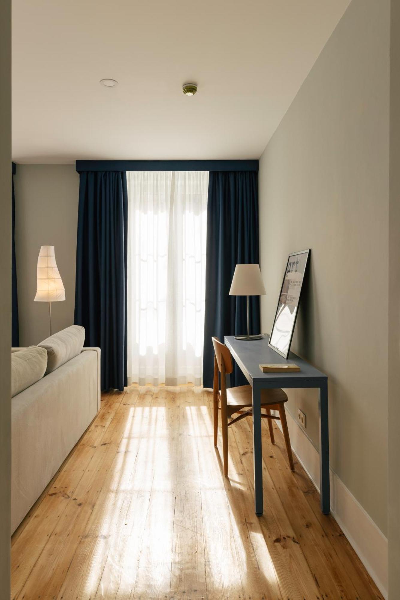 Esqina Urban Lodge Lisbon Exterior photo